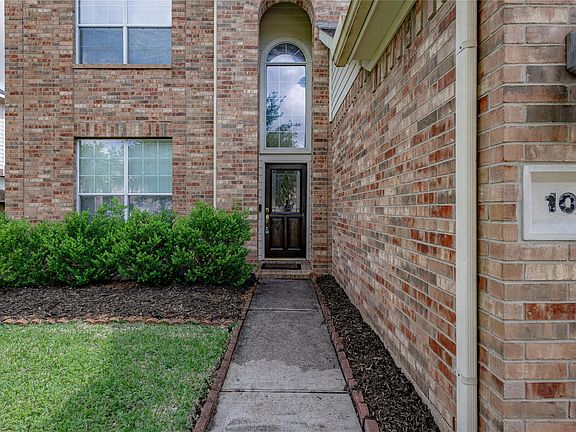 4th image of 1011 Jasons Bend Dr