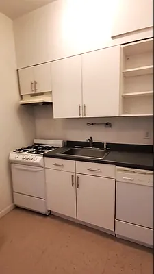 Rented by THOMAS F CAMPENNI CO | media 6