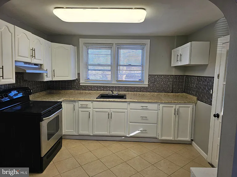 1301 Hook Rd — Photo 11