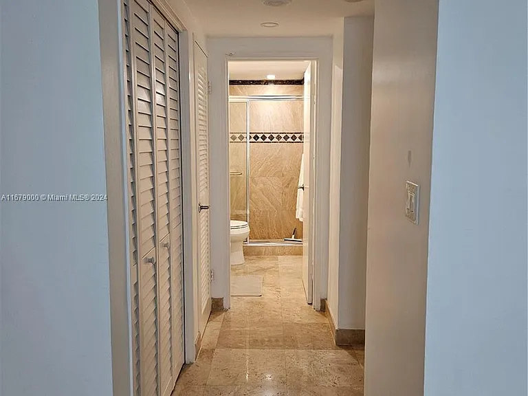 5601 Collins Ave #1605 — Photo 12