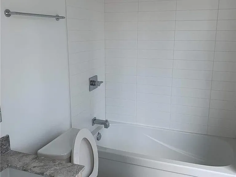 18 Maitland Ter #2104 — Photo 12