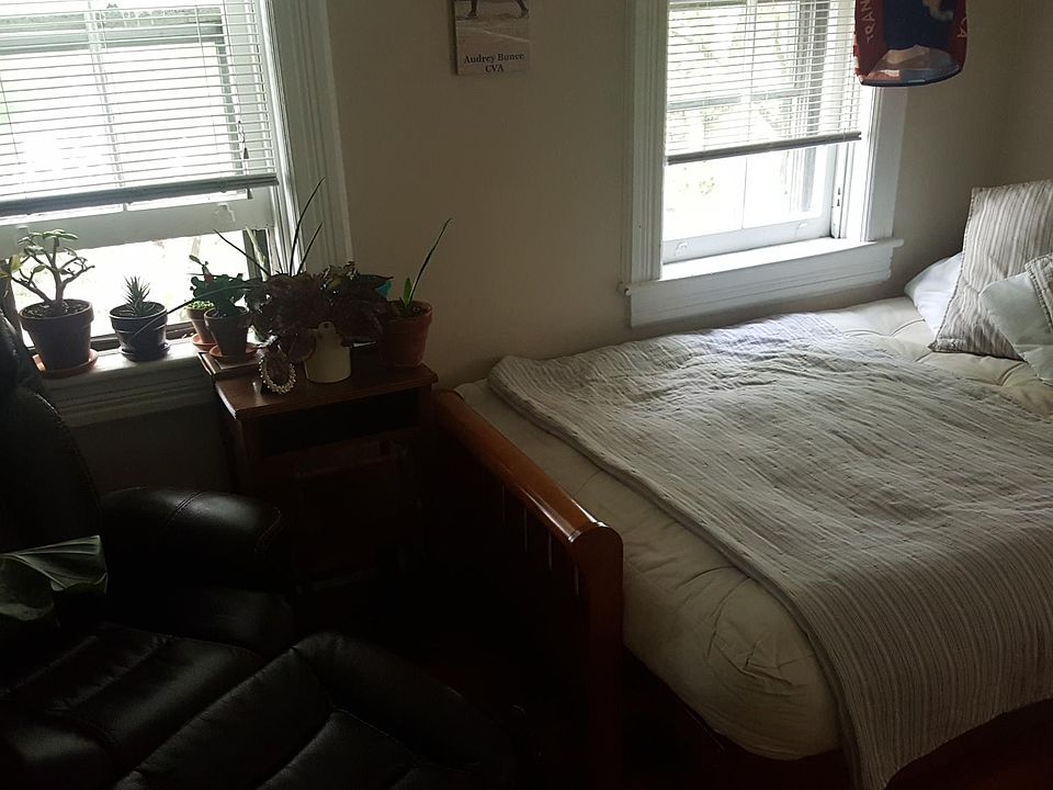 Bedroom/Sitting room when furnished