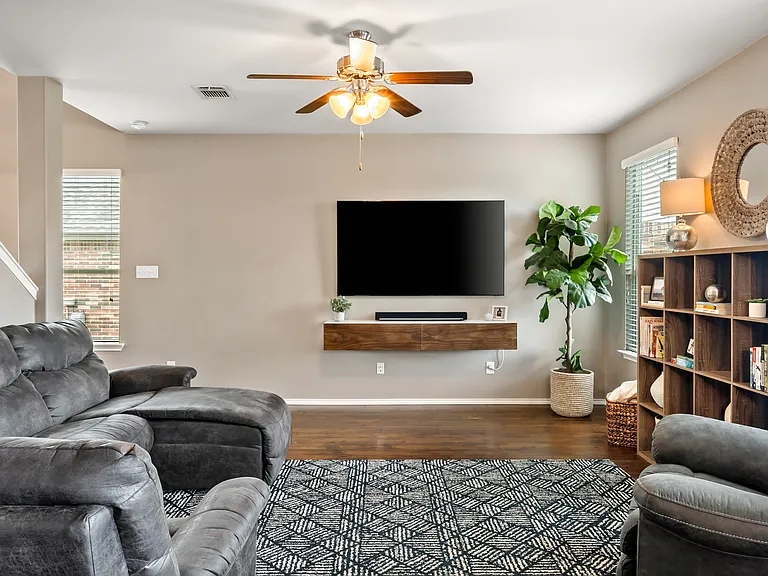 5221 Cicero Dr — Photo 20