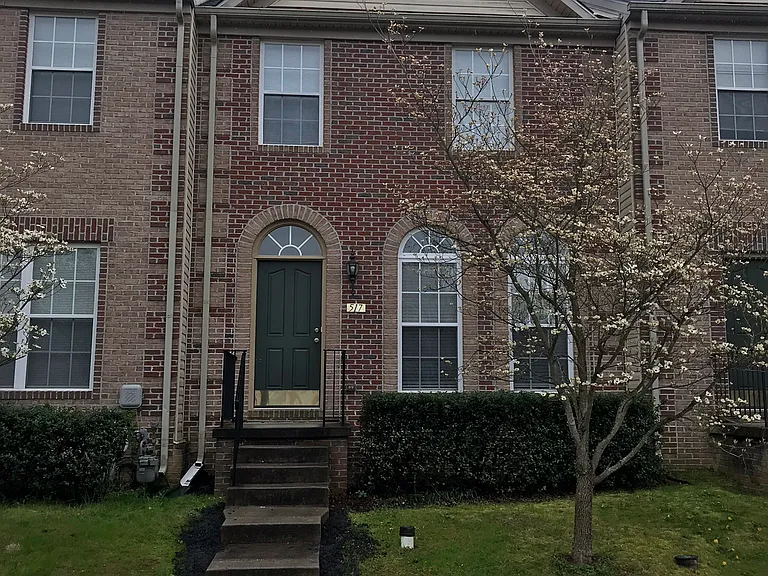 517 Callander Way — Photo 31