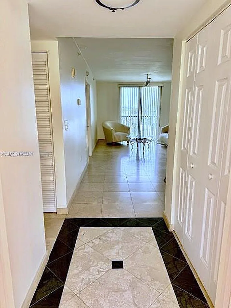 Surfside Miami Beach — Photo 4