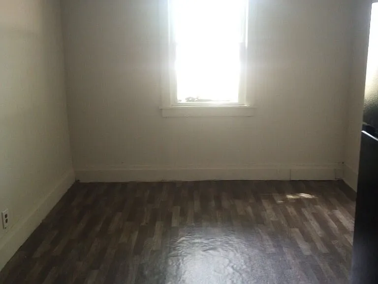 103 N Bell St #A — Photo 5