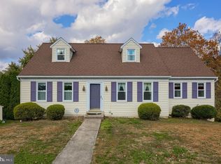 1817 Shelley Rd, Lancaster, PA 17602