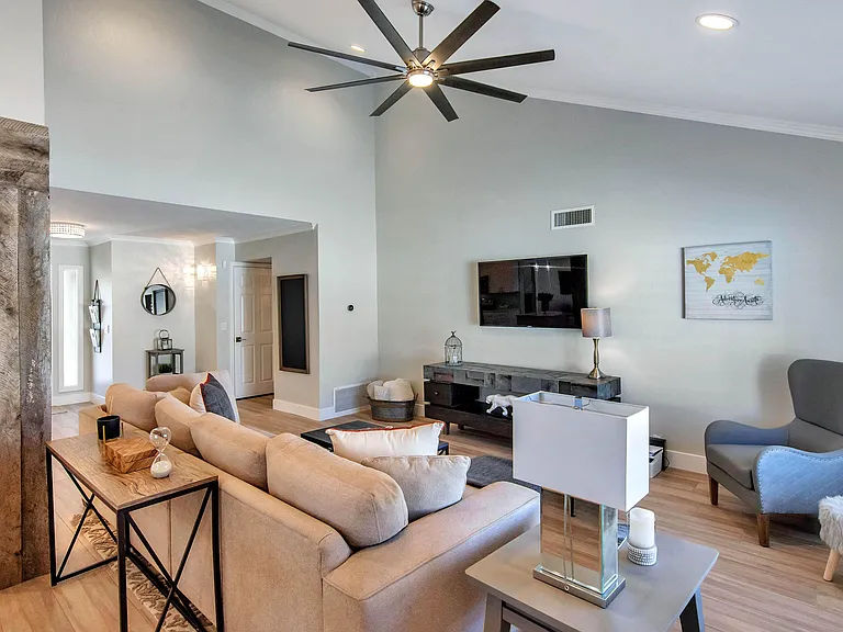 8108 E Morgan Trl — Photo 15