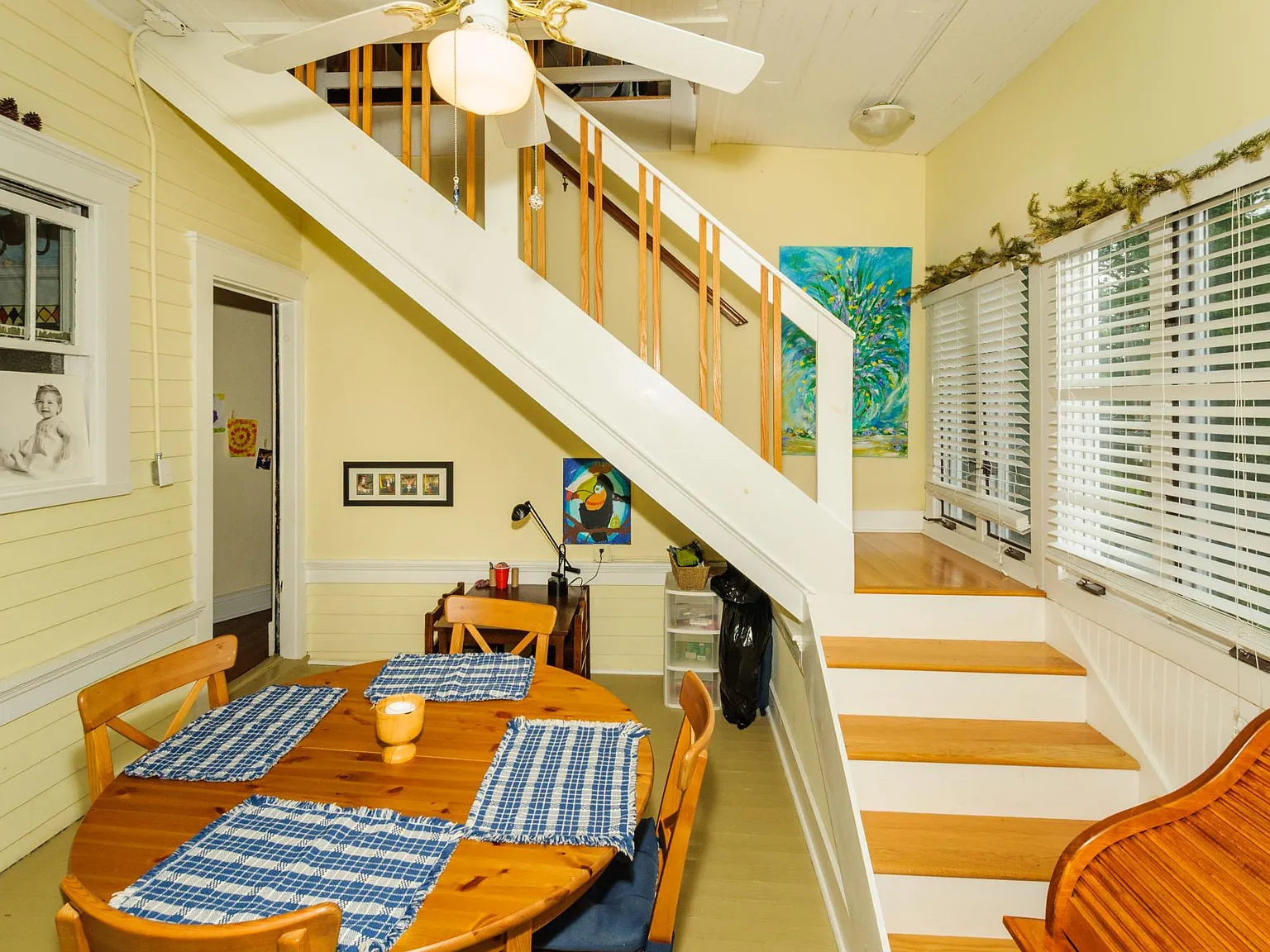 3 bed, 2000 sqft, $1,975 — Photo 2