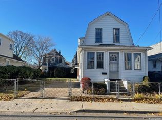 65 Gotham Ave, Elmont, NY 11003