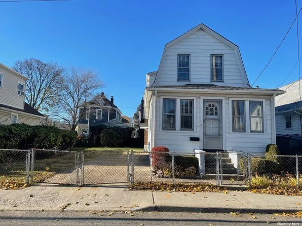 65 Gotham Avenue, Elmont, NY 11003
