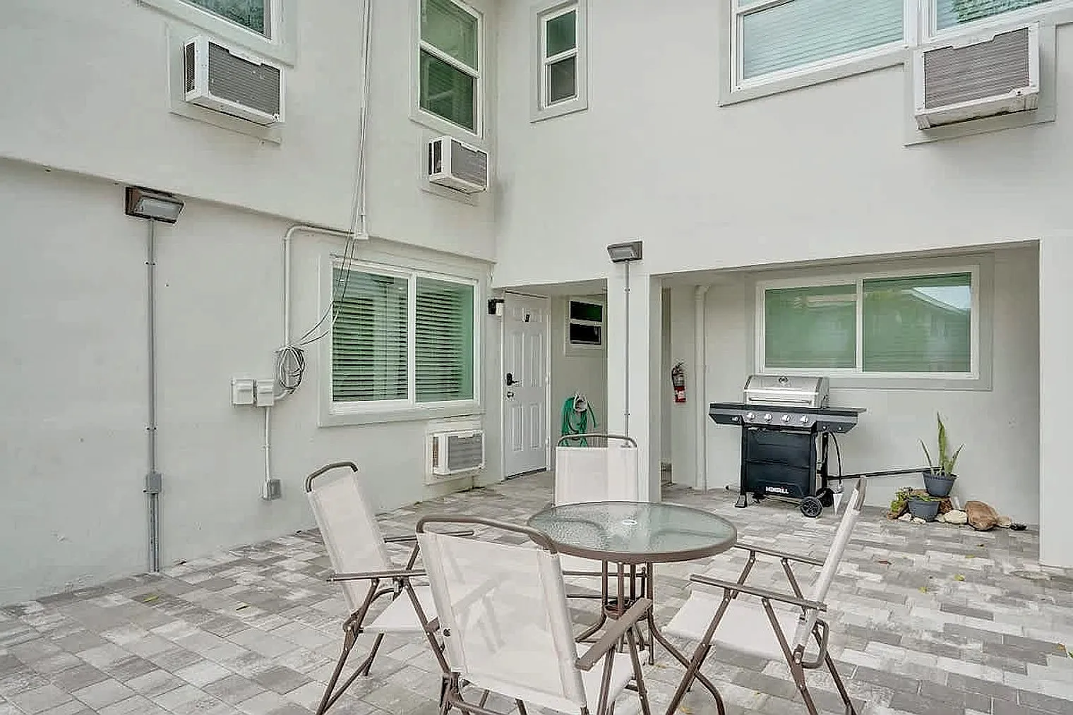 Studio, 1.0 bath, 613 sqft, $2,401 — Photo 3