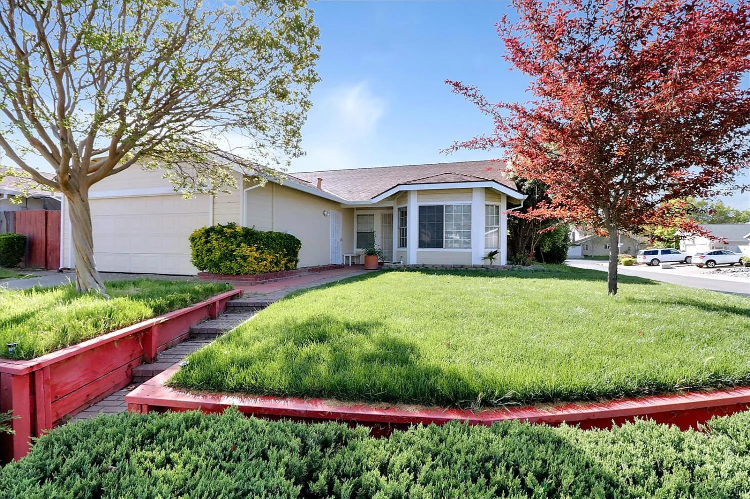 7120 Predial Way photo 1