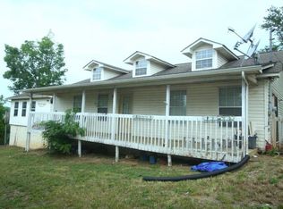 2246 Millers Inlet Rd, Dandridge, TN 37725