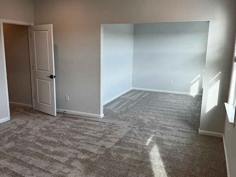 130 Highpointe Dr — Photo 31