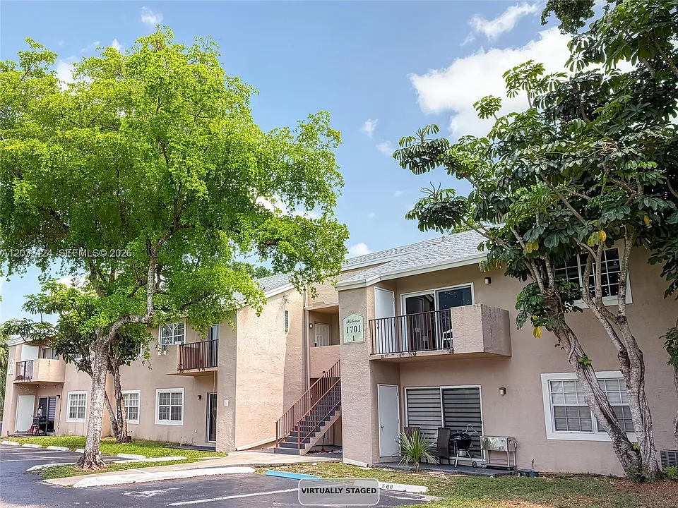 1701 NW 96th Ter #1J