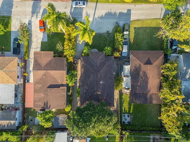 7048 SW 83rd Ct — Photo 36