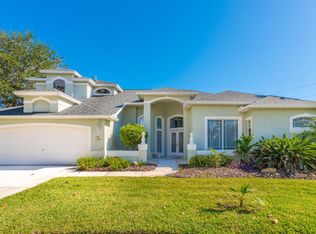 153 Oxford Ct, Indialantic, FL 32903