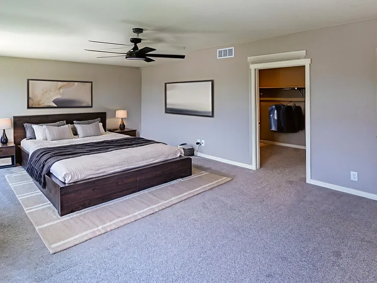 1464 Vantage Pkwy — Photo 32