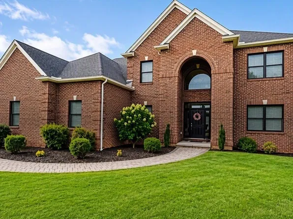 120 Trillium Way, Monaca, PA 15061