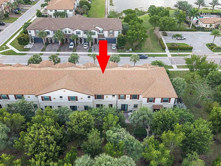 12756 Anthorne Ln S — Photo 41