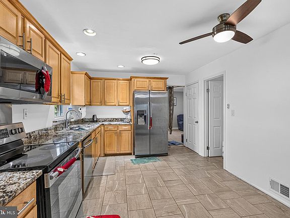 2nd image of 81 Herrington Dr