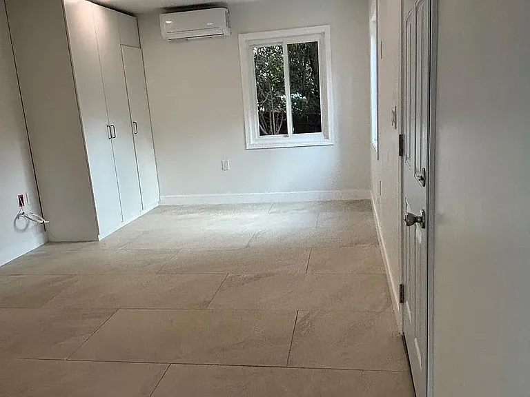 2641 Samarkand Dr — Photo 9
