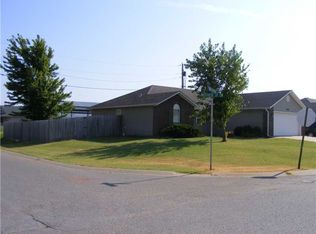 616 Birmingham St, Gravette, AR 72736