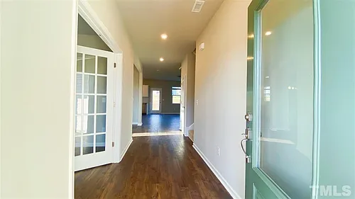 205 Stornoway Ln Photo 1