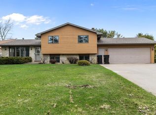 634 E Walnut Pl, Sturgeon Bay, WI 54235