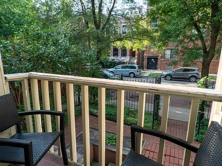 830 W Altgeld St #1F — Photo 8