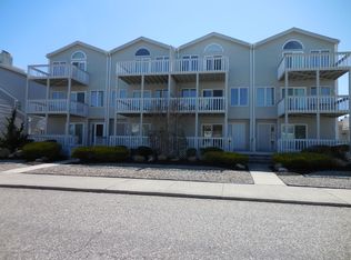 406 33rd St S APT C, Brigantine, NJ 08203