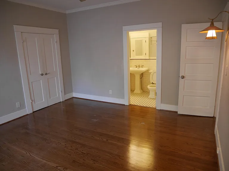 2419 W Sunset Blvd — Photo 12