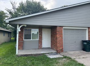 610 Bremer Dr, Lawrence, KS 66049