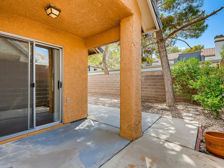 2507 Kilmaron Cir — Photo 20