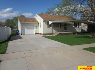2500 E Cuming St, Fremont, NE 68025