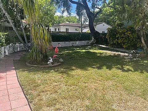 1994 SW 17th Ct — Photo 13