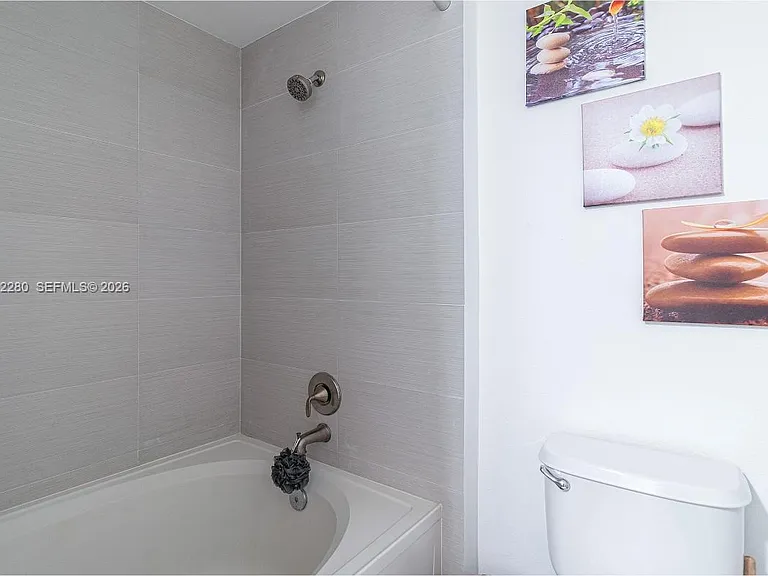 3165 NE 184th St #6206 — Photo 27