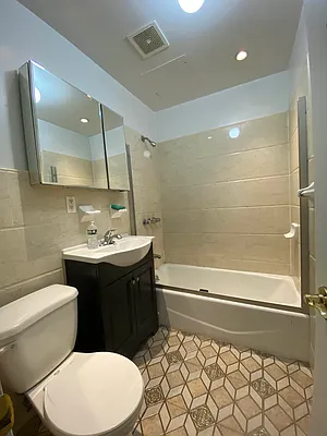 Rented by Master Key Realty And Associates LLC | media 7