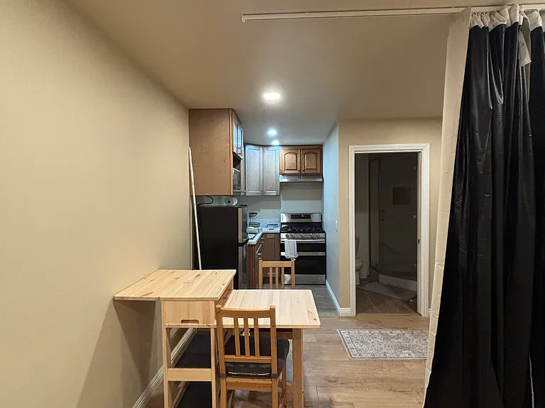 5032 N Garsden Ave — Photo 4