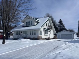 1812 11th St E, Menomonie, WI 54751