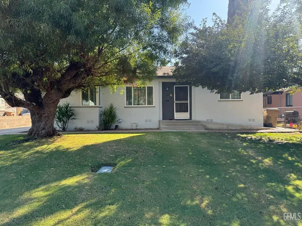 512 Loch Lomond Dr, Bakersfield, CA 93304
