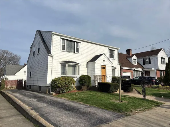 79 Waller St, Providence, RI 02909