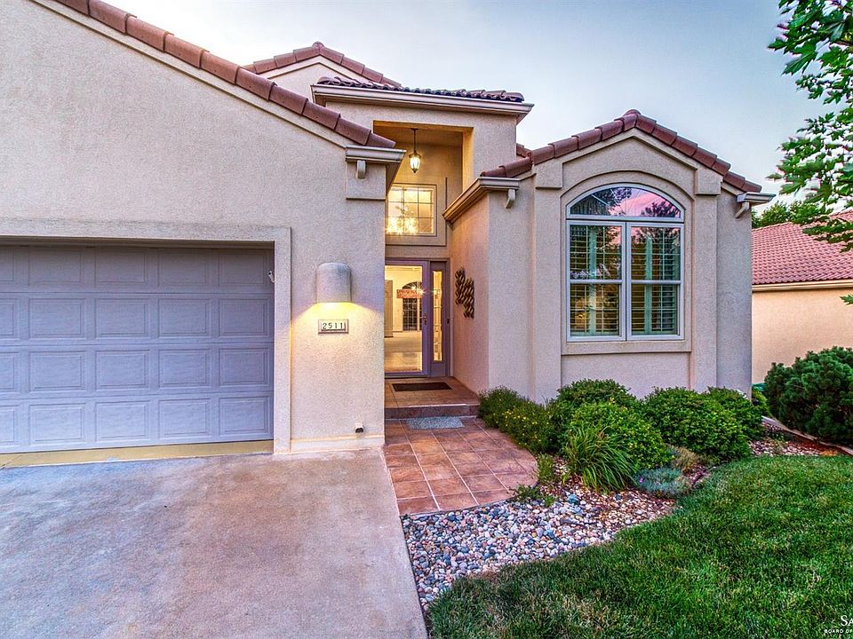 1st image of 2511 Flor De Sol Dr