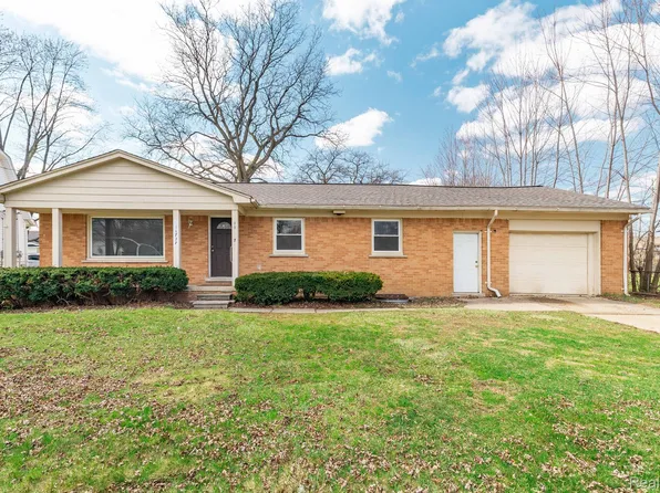 11727 Haller St, Livonia, MI 48150