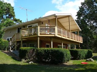 28210 12th Ave, Gobles, MI 49055