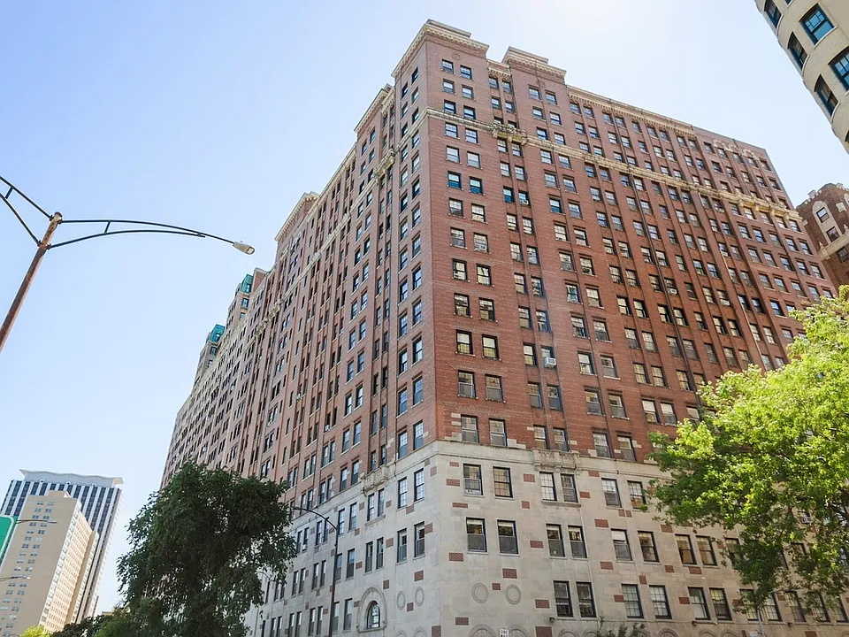 3260-70 N Lake Shore Drive