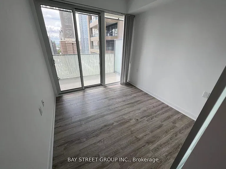42 Charles St E #1704 — Photo 6