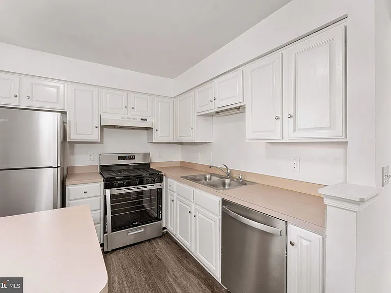 6219 Bella Dr — Photo 6