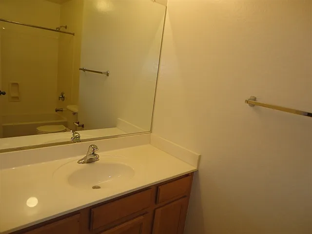 386 E Daniella Dr — Photo 14